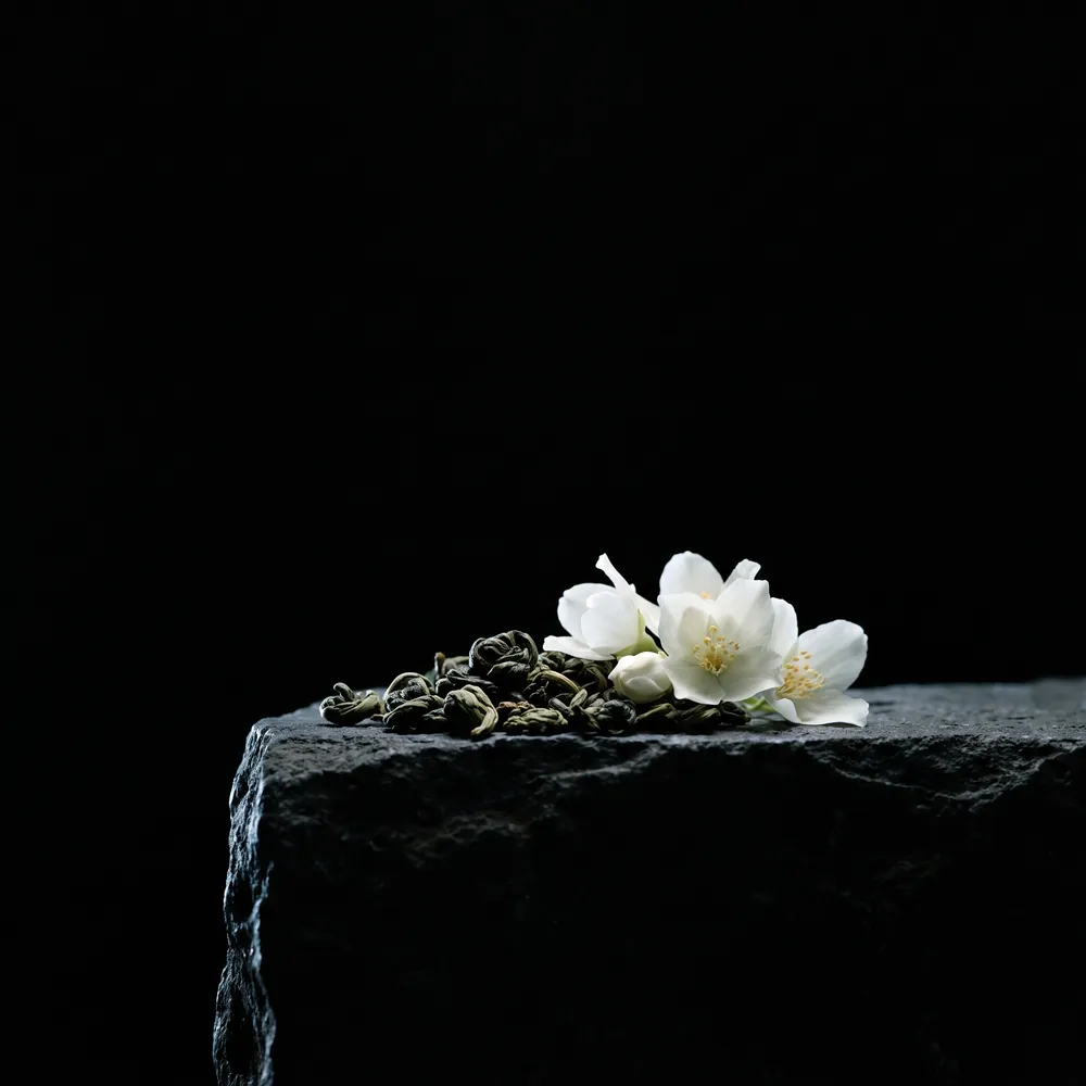 Nước hoa Trà Nhài – Jasmine Tea | Lê Mai